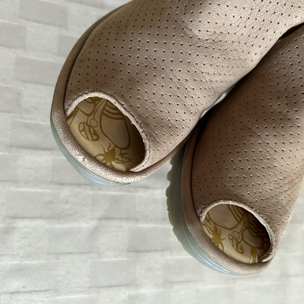 Fly London Ankle Bootie Wedge Slingback Perforated Sandals - Picture 14 of 14